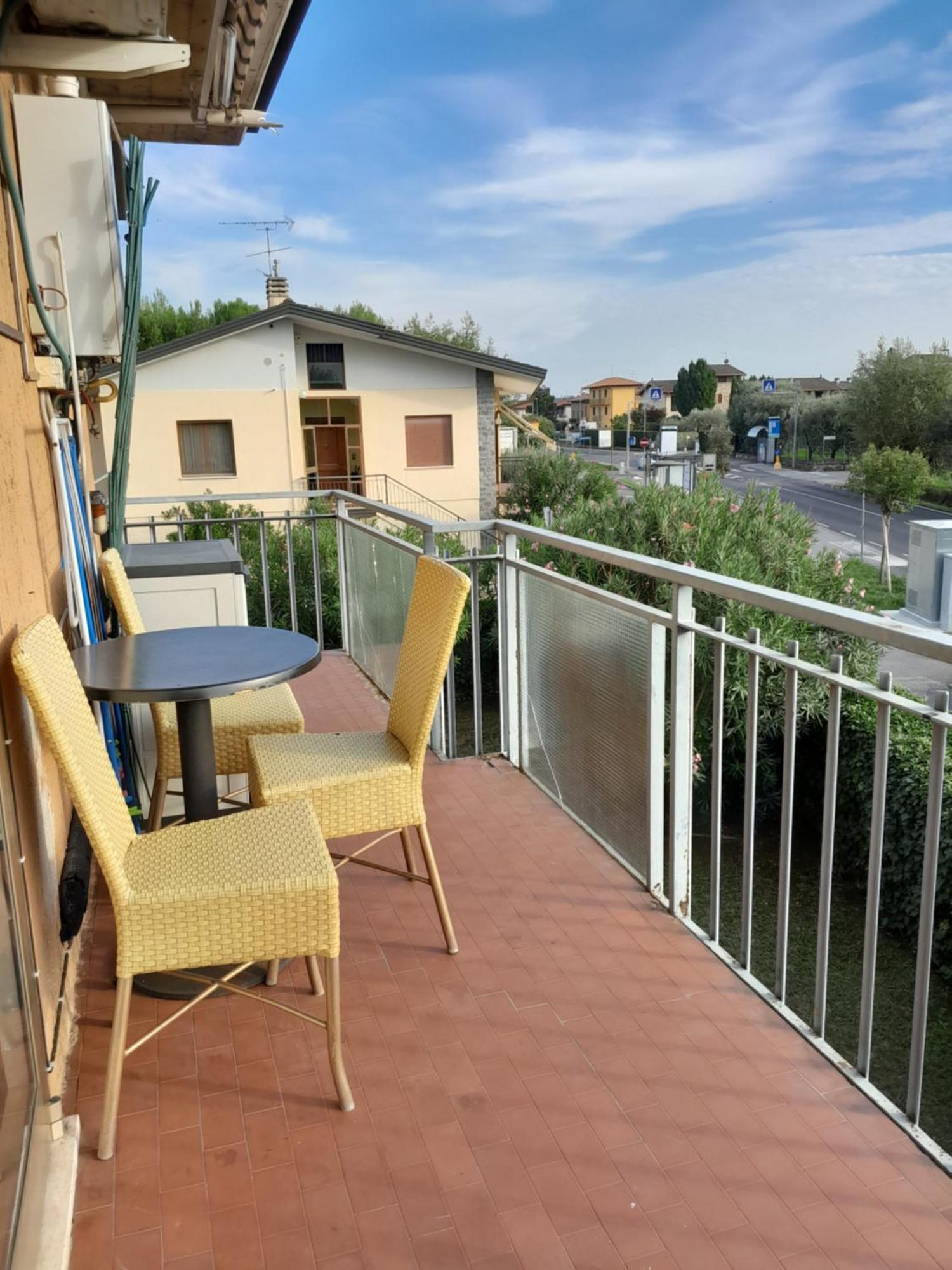 Ferienwohnung Casa Dell' Ulivo Desenzano del Garda Exterior foto