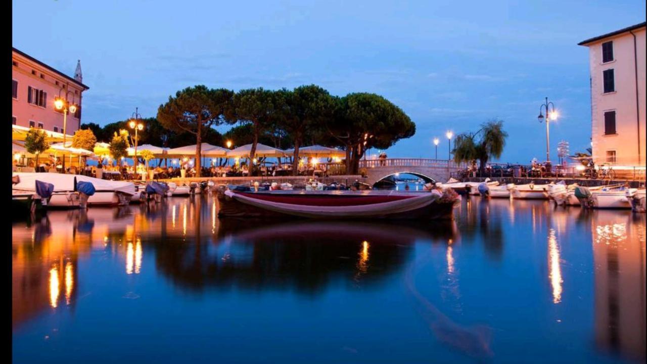 Ferienwohnung Casa Dell' Ulivo Desenzano del Garda Exterior foto